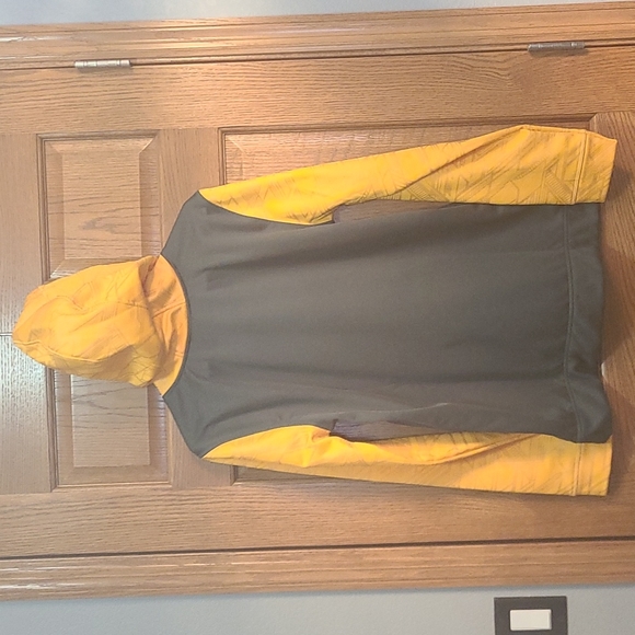 Boys Green Bay Packers Hooded Sweatshirt,  sx XL 16/18 - Picture 6 of 6